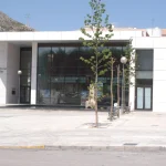 centro cultural de Teulada, edificio moderno, arquitectura contemporánea, espacio público cultural